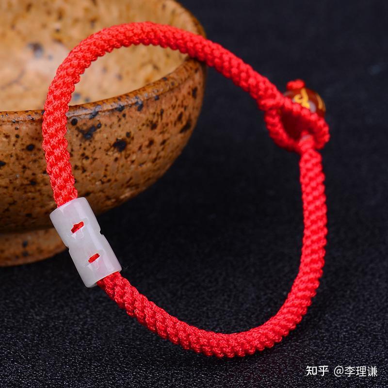 李理谦:红绳的风水作用有哪些?什么人不适合带?佩戴要注意什么 - 知乎