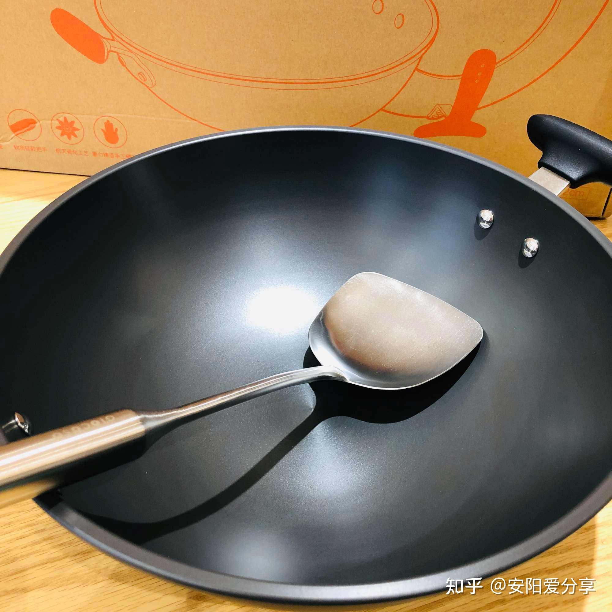 同样不粘锅,100元和700元的锅有什么区别?用过才能体会到 - 知乎