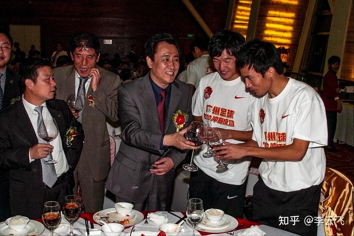 最后通牒！不交钱将彻底丧失辩护权，许家印还要对抗多久？ - 知乎