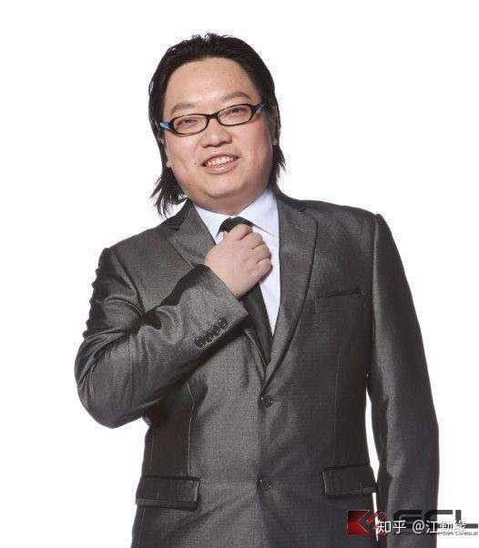 胖的男孩子留长发合适吗