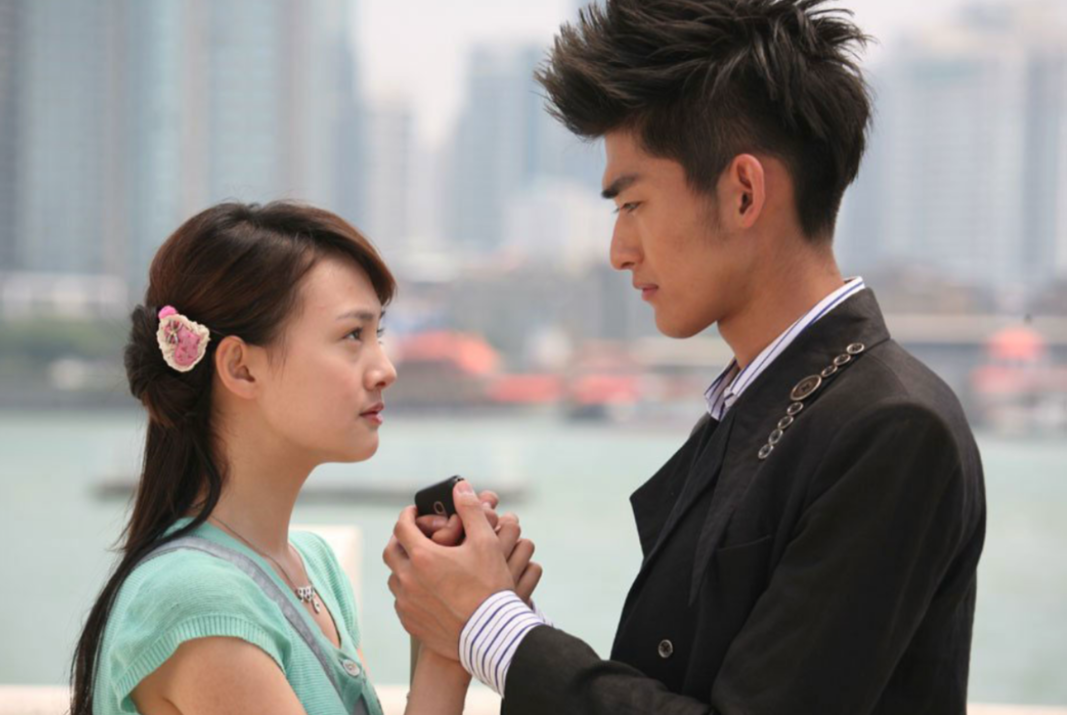 为什么从前看《一起来看流星雨》觉得很上头,现在却感觉好尴尬?