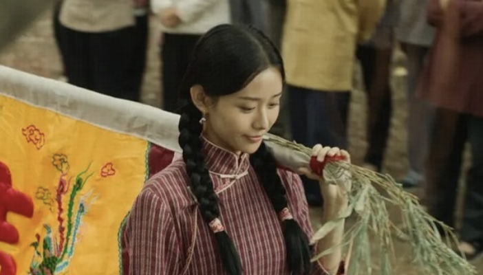 你对潮汕文学中的女性角色有什么印象？