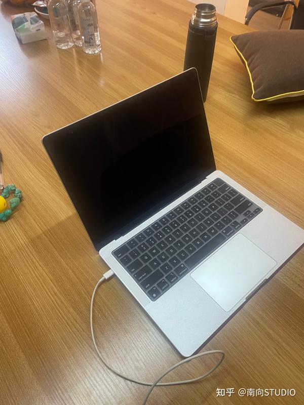 M2芯片MacBook Air 8G内存是否够用？能够用几年不被淘汰？