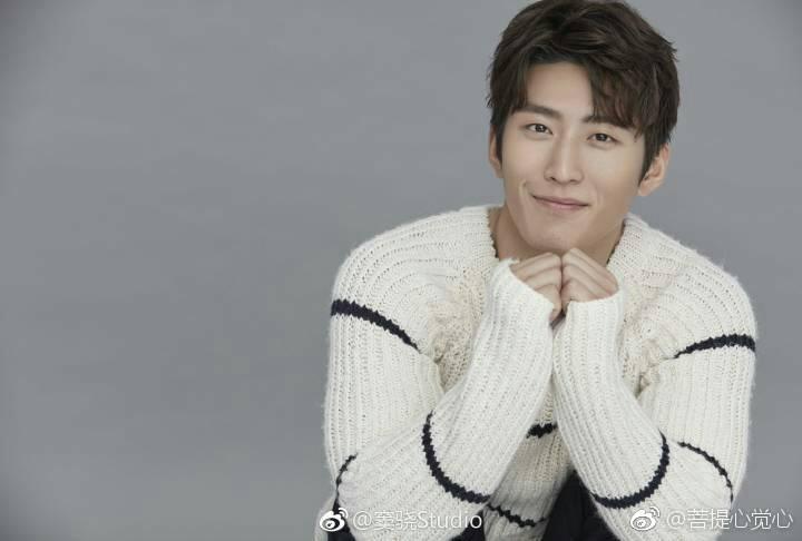 窦骁的美图或搞怪图有哪些?-窦骁帅照