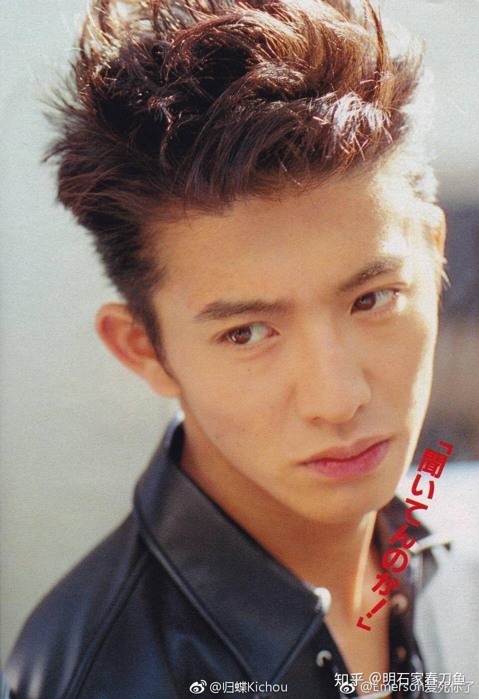 看了木村拓哉的青涩照入坑的,小伙伴们有收藏木村拓哉年轻时的各种