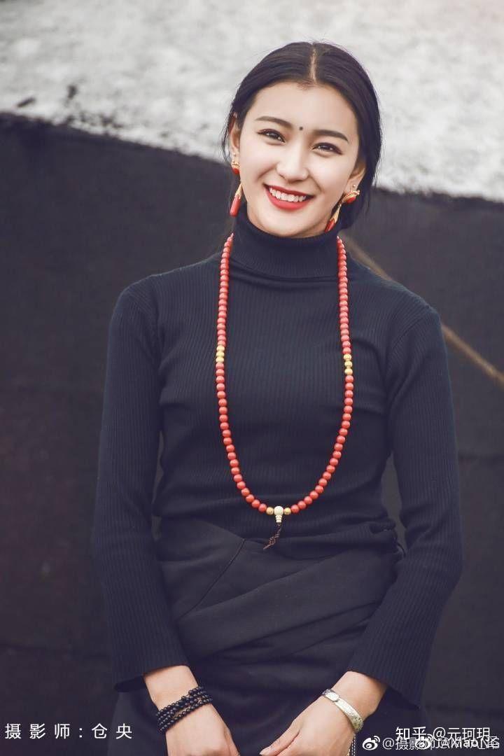什么面相的女人会给人雍容华贵的感觉
