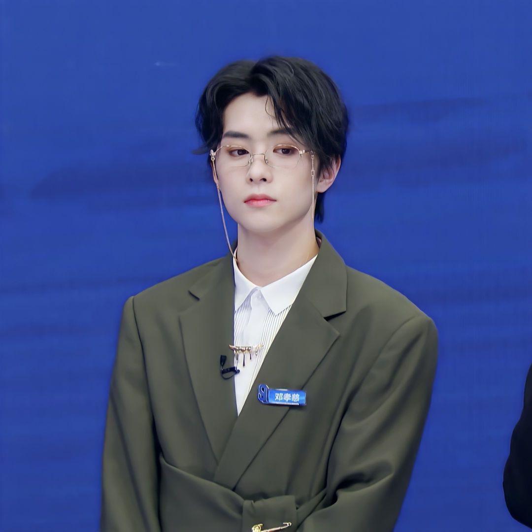 为什么大家都觉得邓孝慈很帅