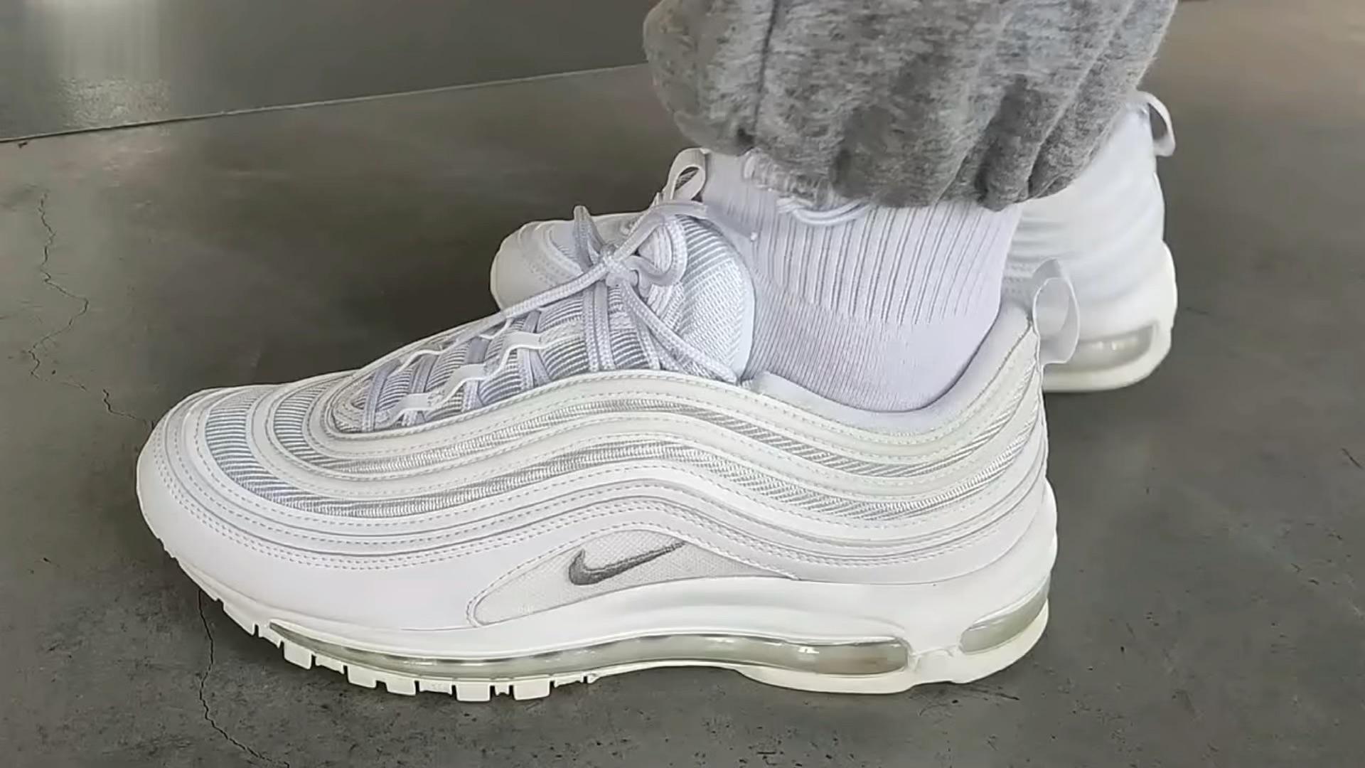 nike air max 97 纯白子弹 全掌气垫 跑步鞋 921826-101 - 知乎