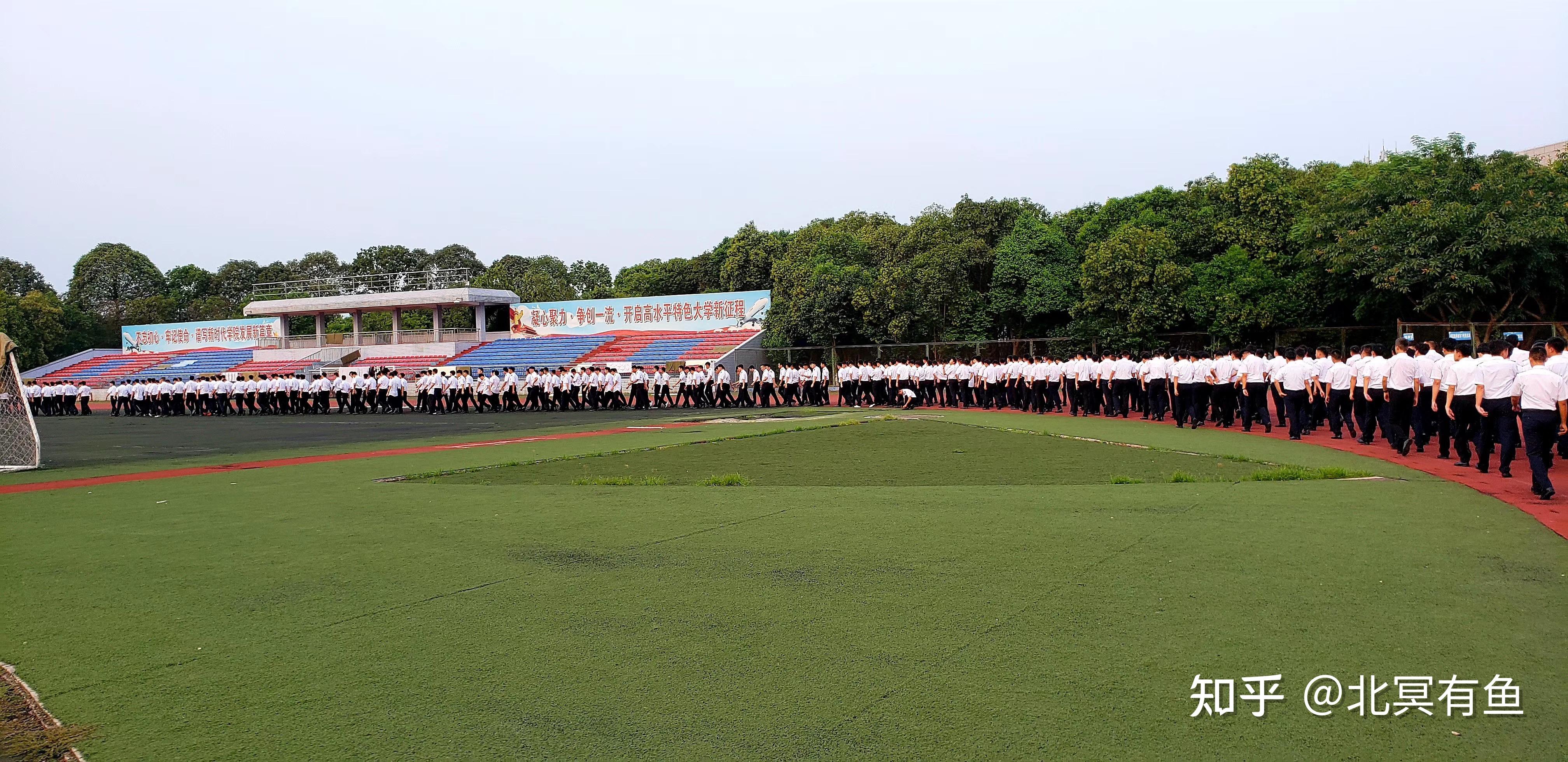 武汉航空飞行学院图片