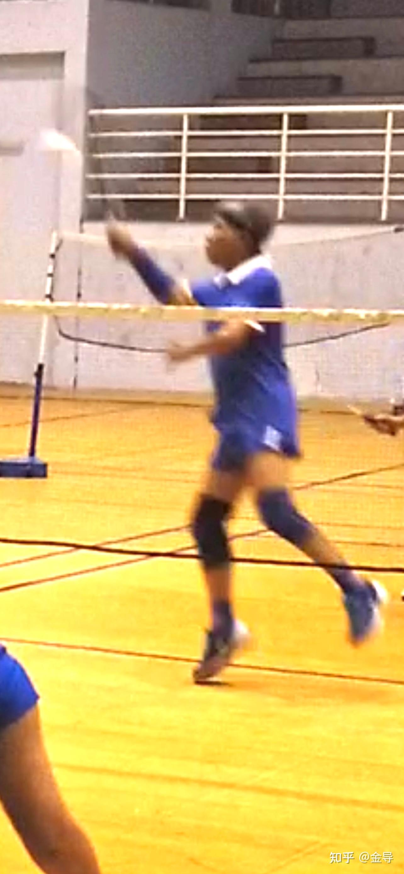 羽毛球如何打好劈吊