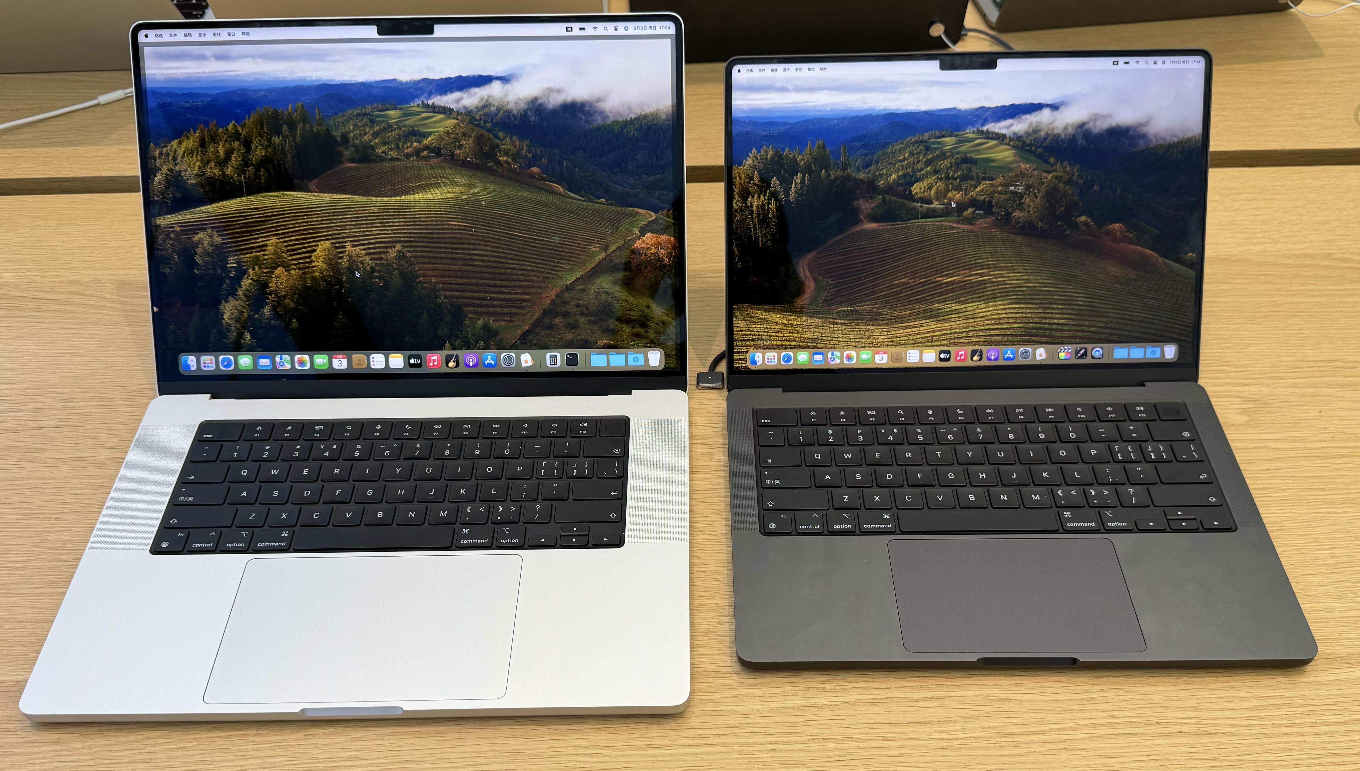 新一代macbookair和pro相比求大神帮忙权衡一下