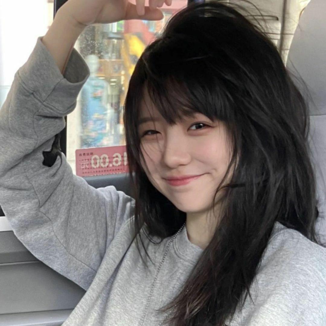 有没有那种笑的很开心的女生头像