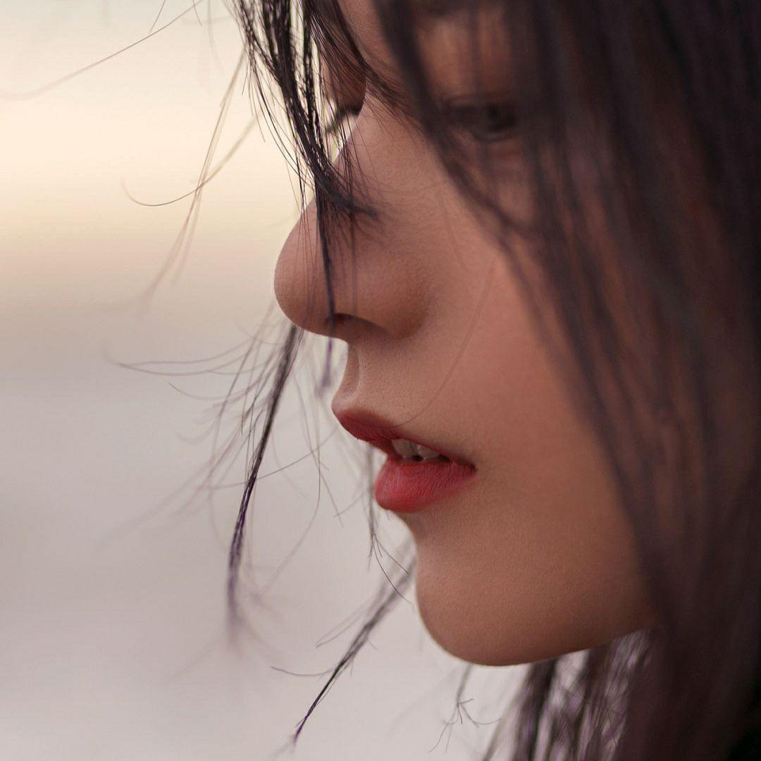 有没有这种冷系风格的头像的头像