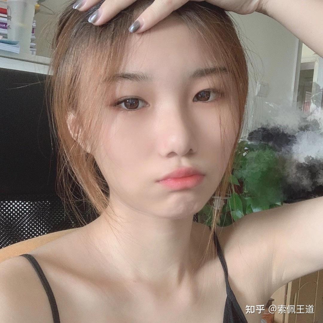 脖子长头小脸小的女生适合什么发型? - 知乎