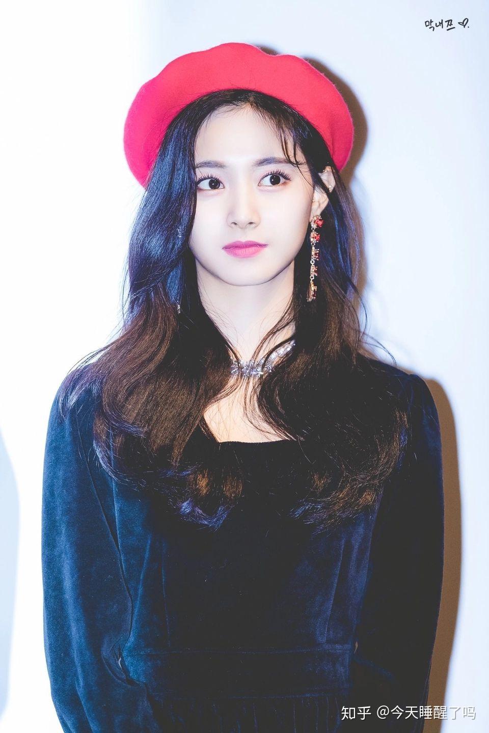 怎样评价 twice 周子瑜的颜值? - 知乎