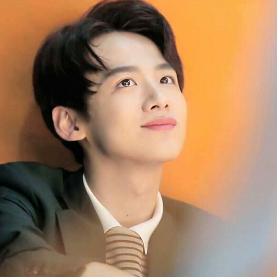 白敬亭为什么那么喜欢带发带