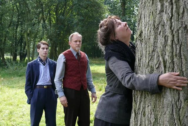 如何评价电影《花落花开》?