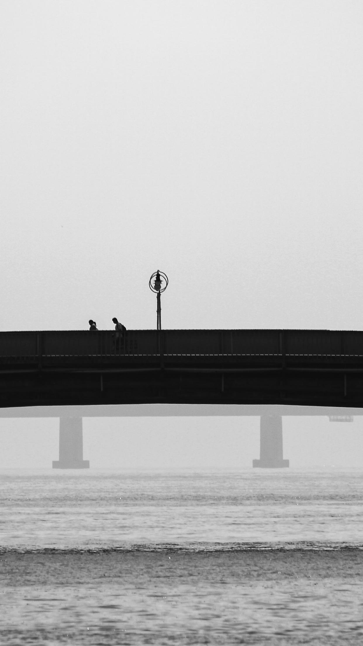 请问,有没有看起来有点孤独寂寞冷清的壁纸? - 知乎