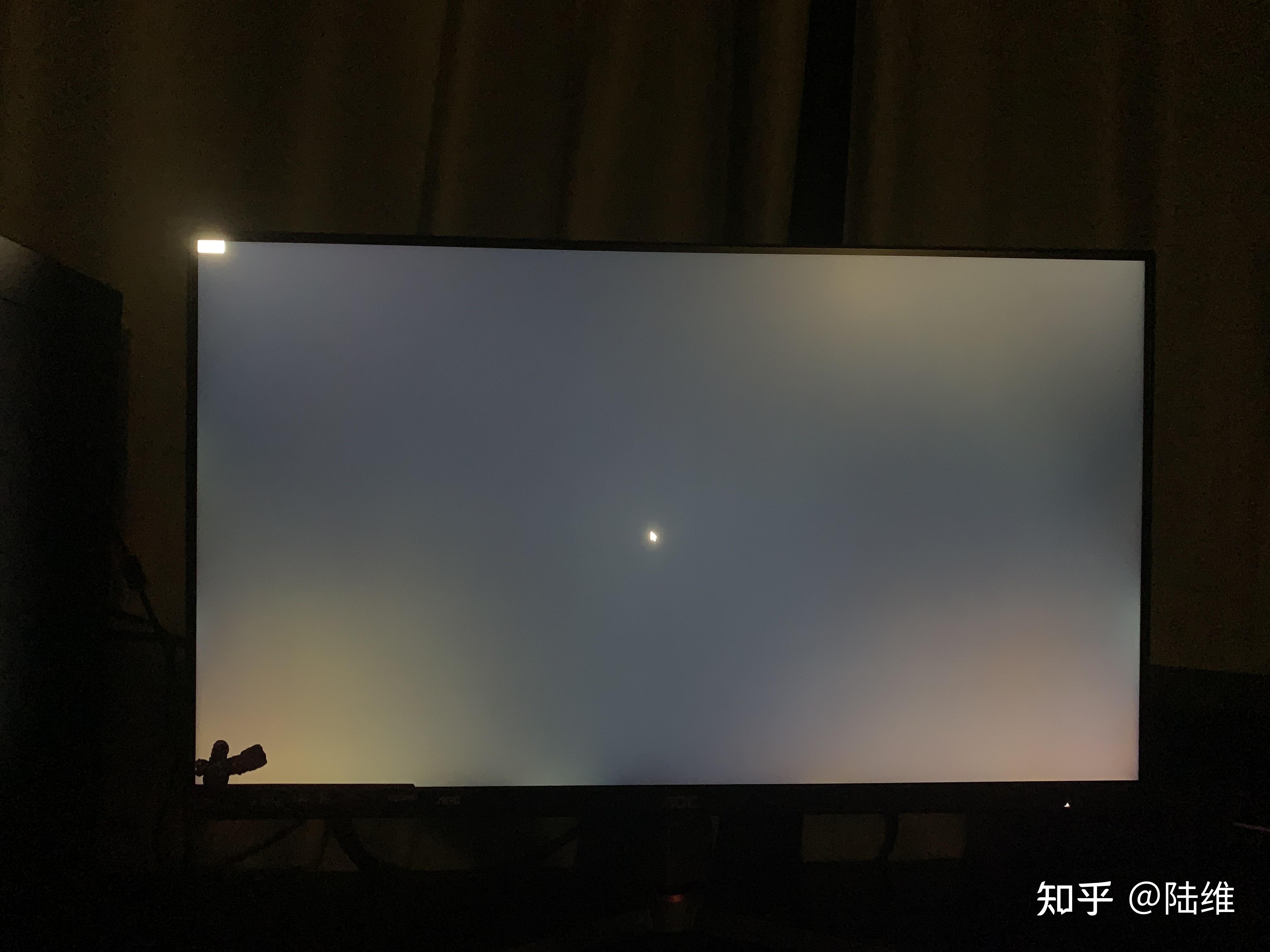 AOC电脑显示器漏光正常吗？ - 知乎