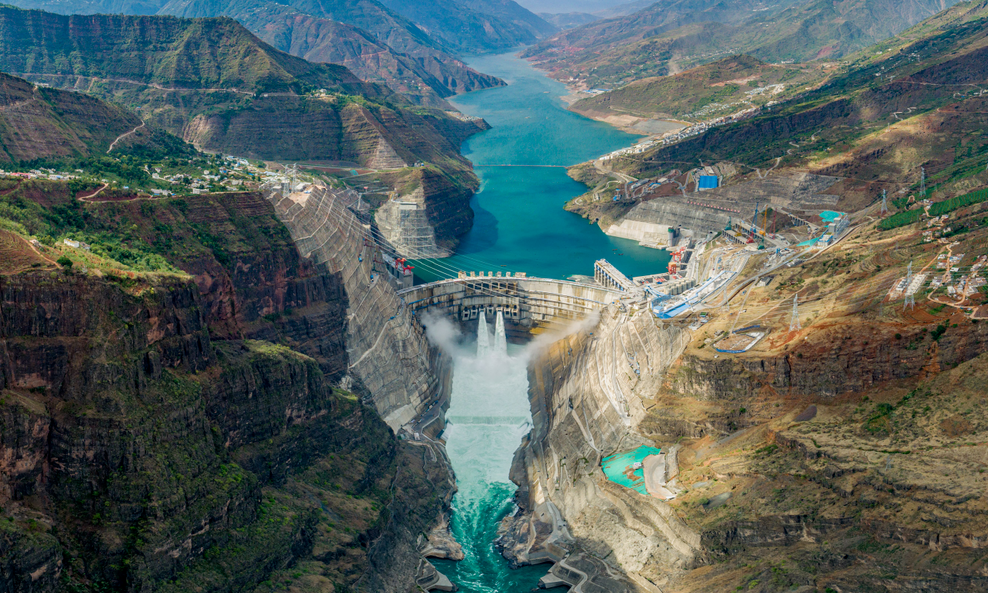 白鹤滩水电站蓄水水位图片