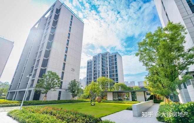 中交地产表示非典型央企连踩三道红线营收大增难阻扣非利润连亏两年