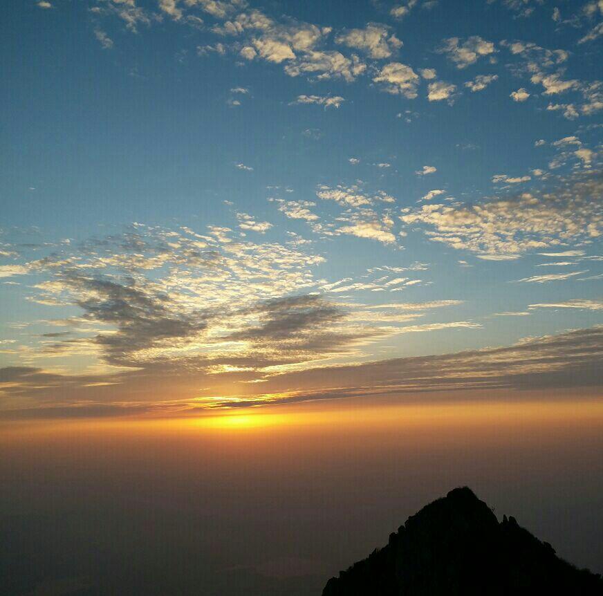 泰山山顶看日出有什么好的住宿推荐
