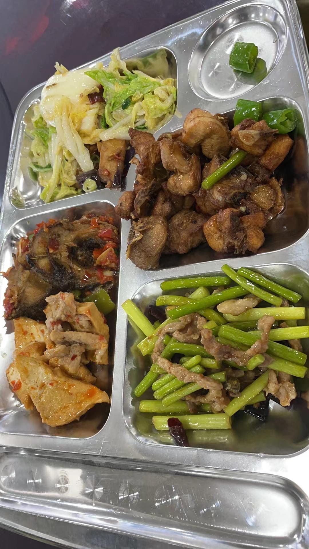 你吃过机关事业单位的午餐吗? - 知乎