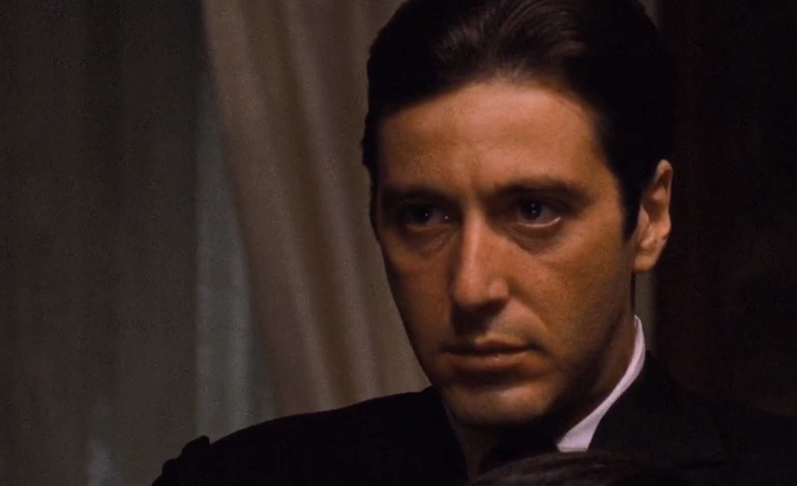 教父2中麦克一定要处死弗雷多的原因是什么