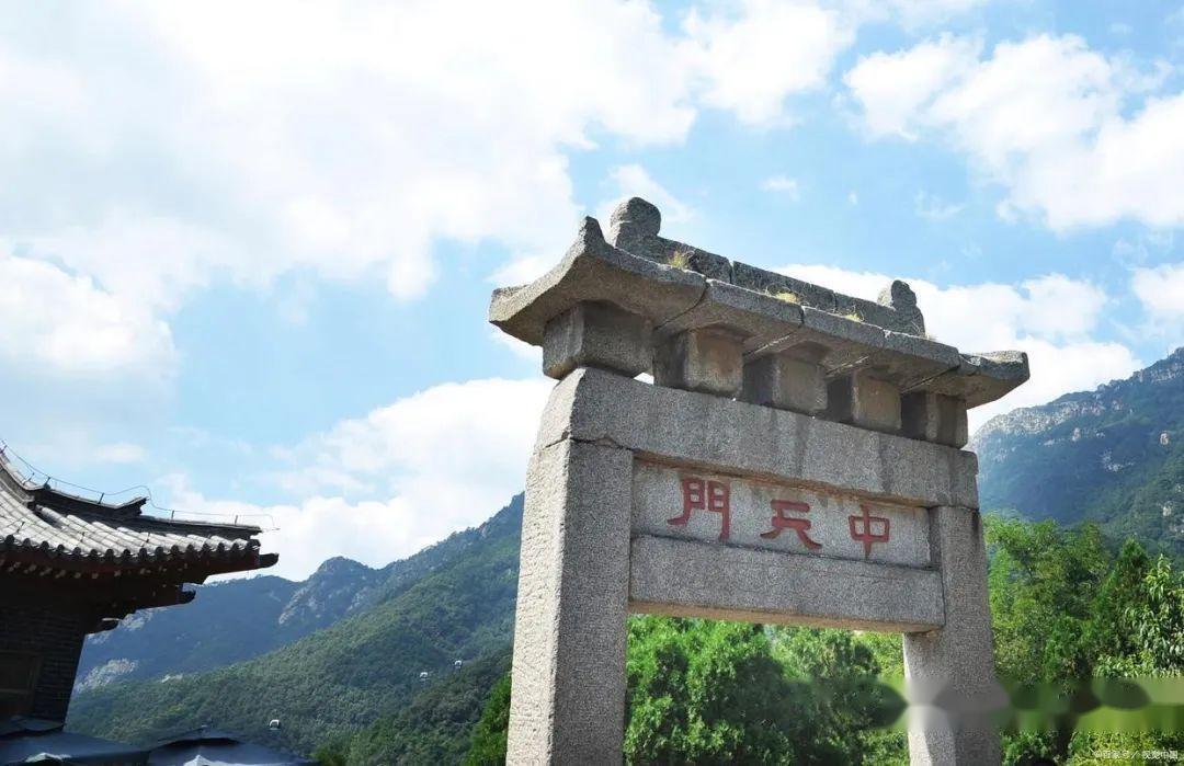 中天门:泰山之巅,壮丽景致的交汇点 - 知乎