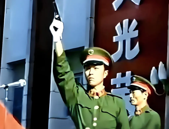 1986年,秦天上老山战场前洒泪辞行,父亲秦基伟却怒骂:这小仗算什么? - 知乎