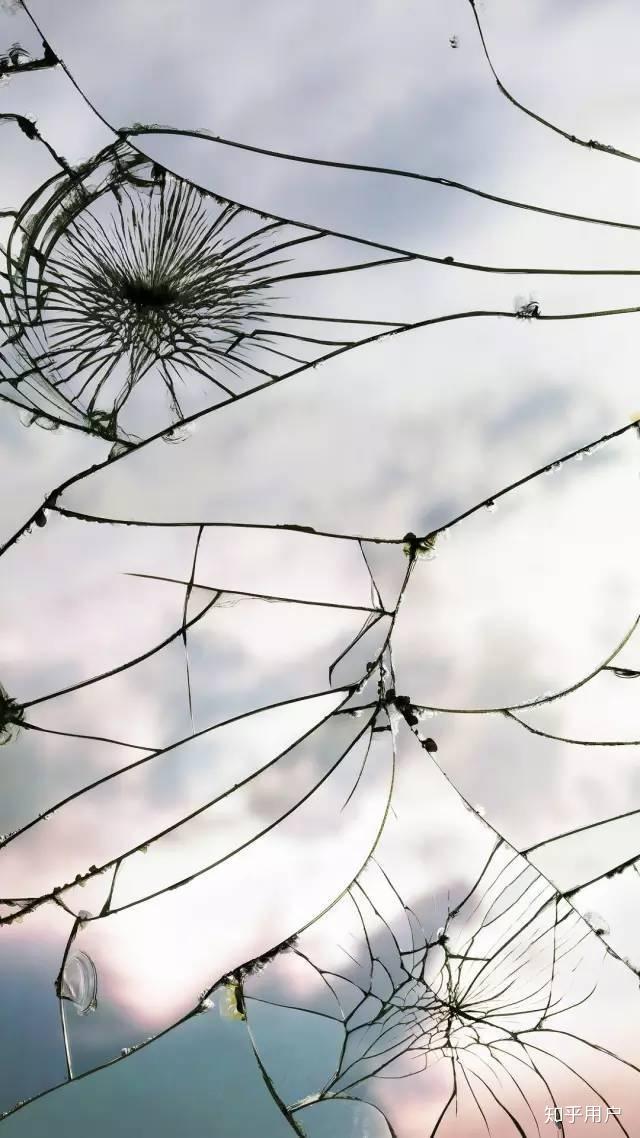 手机屏碎了,稀碎,不想换屏,有什么好看的壁纸推荐吗? - 知乎