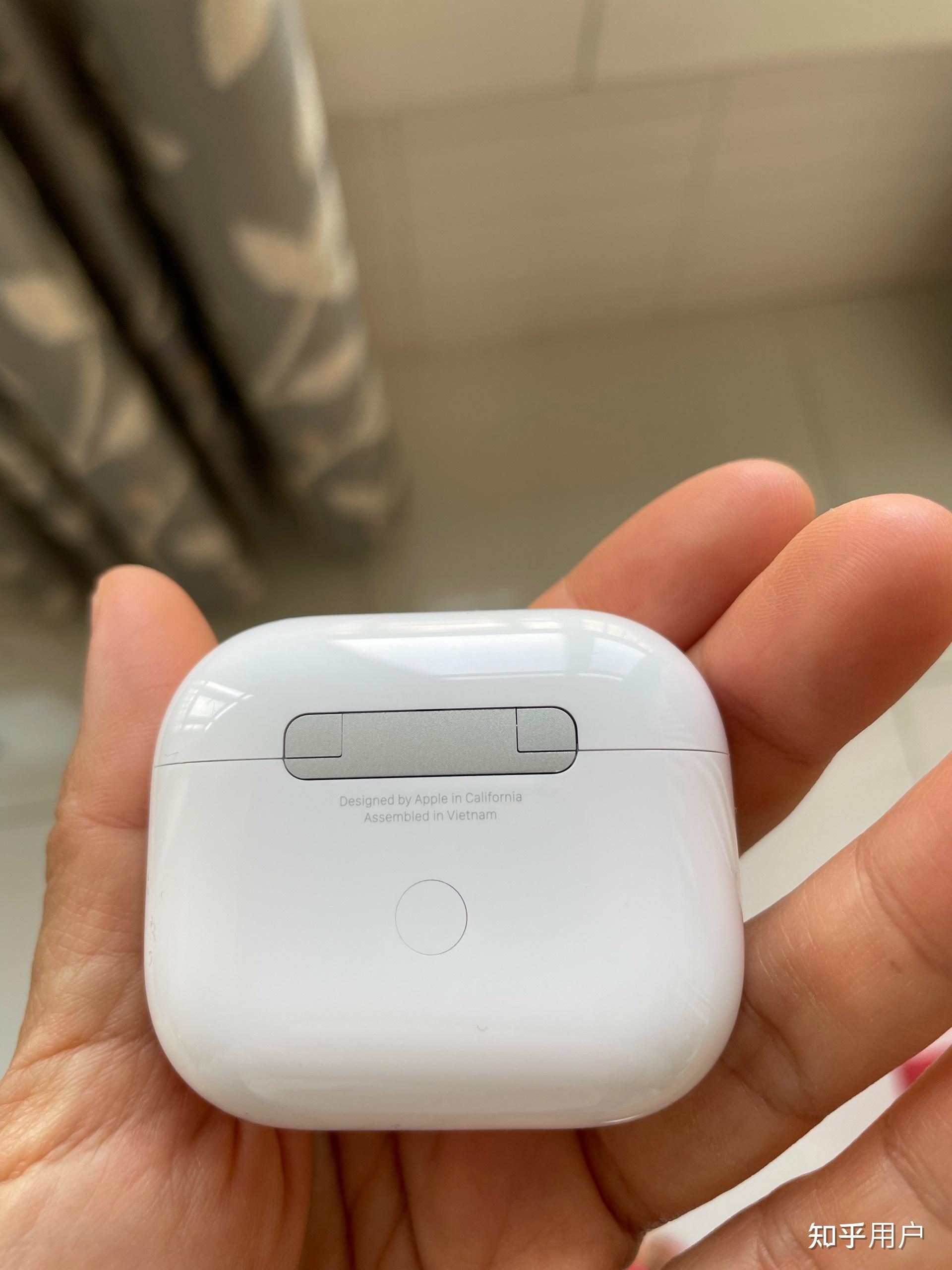 网友吐槽越南产airpods3做工差出现毛边胶水溢出等问题原因可能是什么