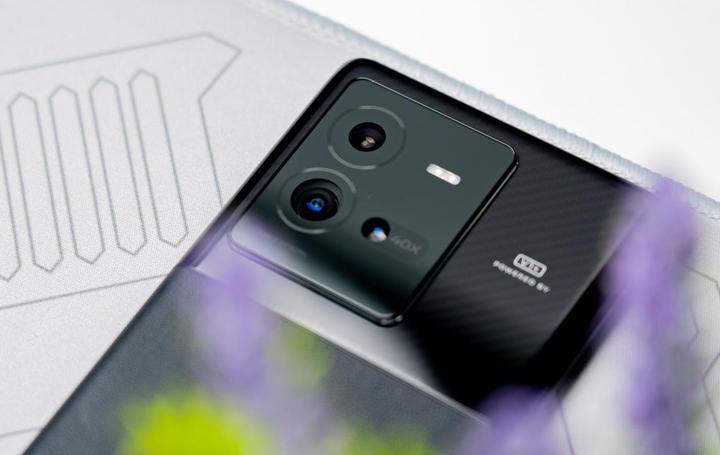 值得捡漏的骁龙8 旗舰,12gb 256gb 三星e5屏 120w,跌至3399元 - 知乎