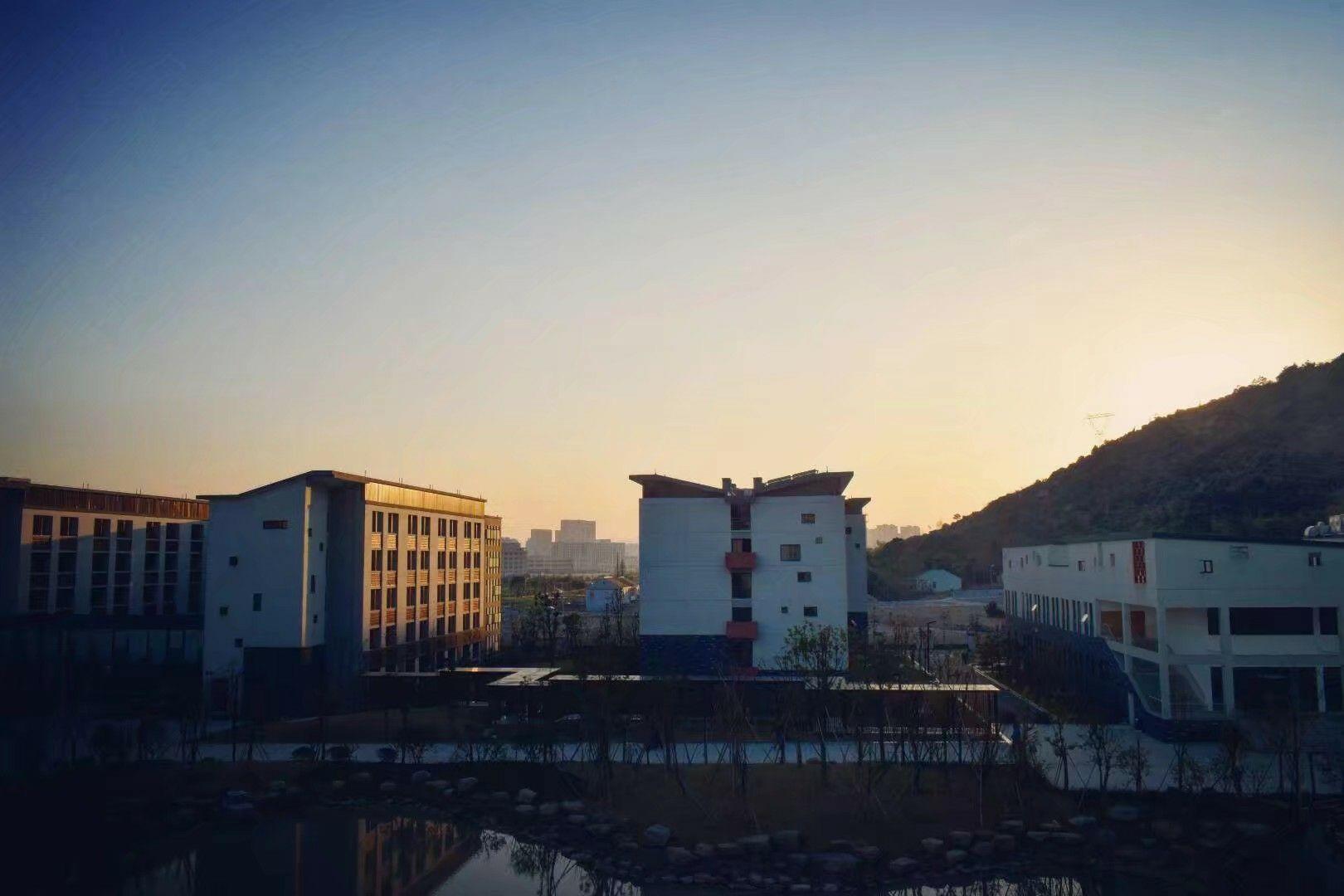 在余姚市梦麟中学读书是一种怎样的体验? - 知乎