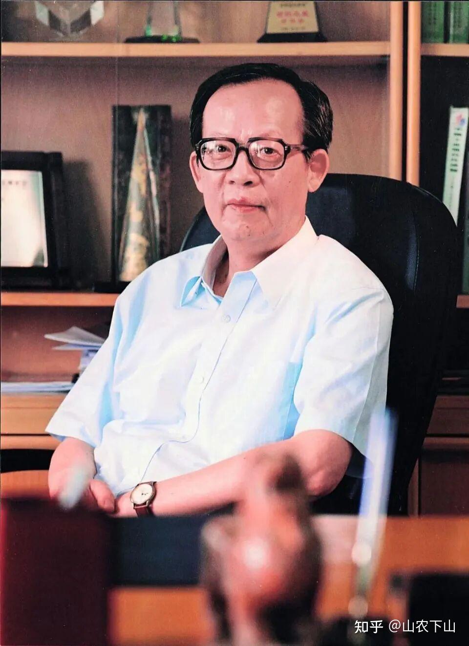 智谱唐杰:躲在喧嚣之外的“真大佬” - 知乎