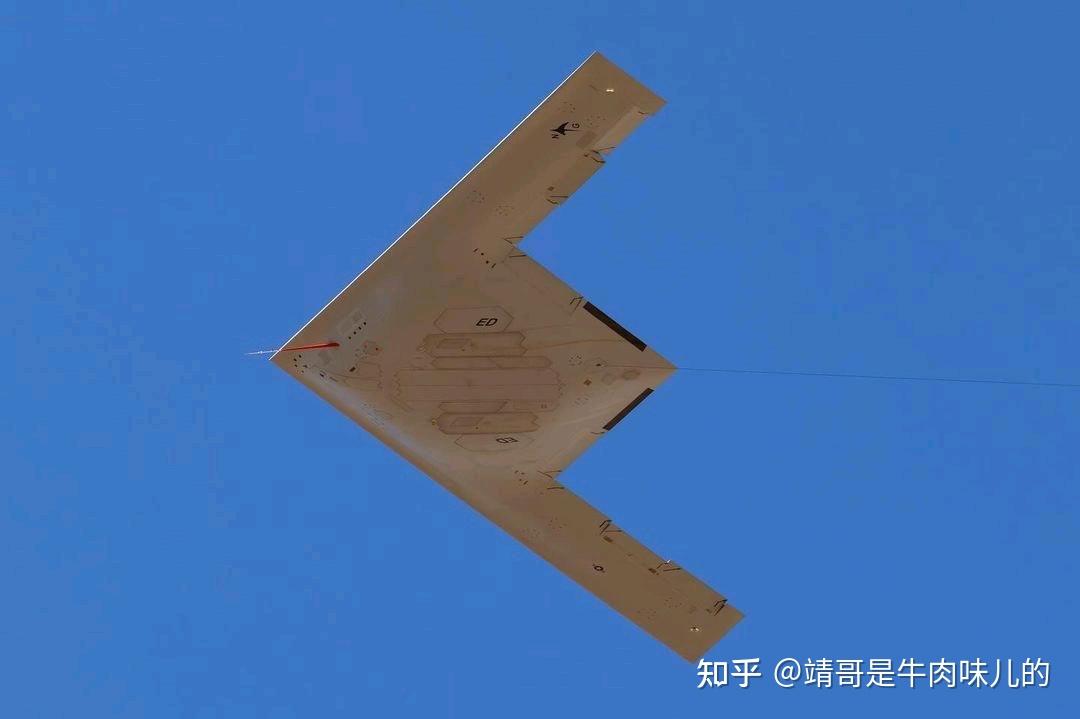 美国新一代隐身轰炸机b21需要停在恒温机库中吗