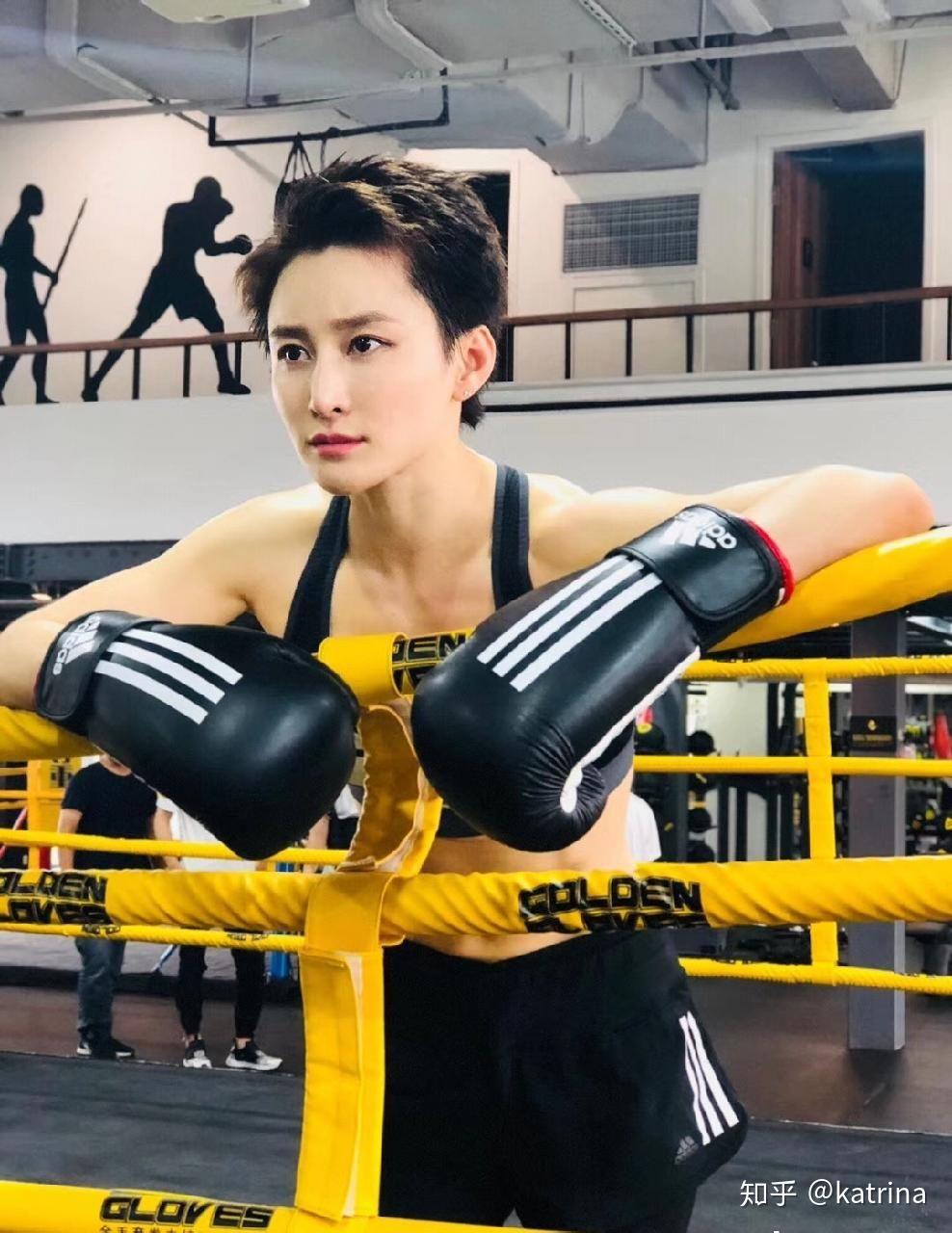 对《红海行动》中佟莉的扮演者蒋璐霞怎么评价? - 知乎