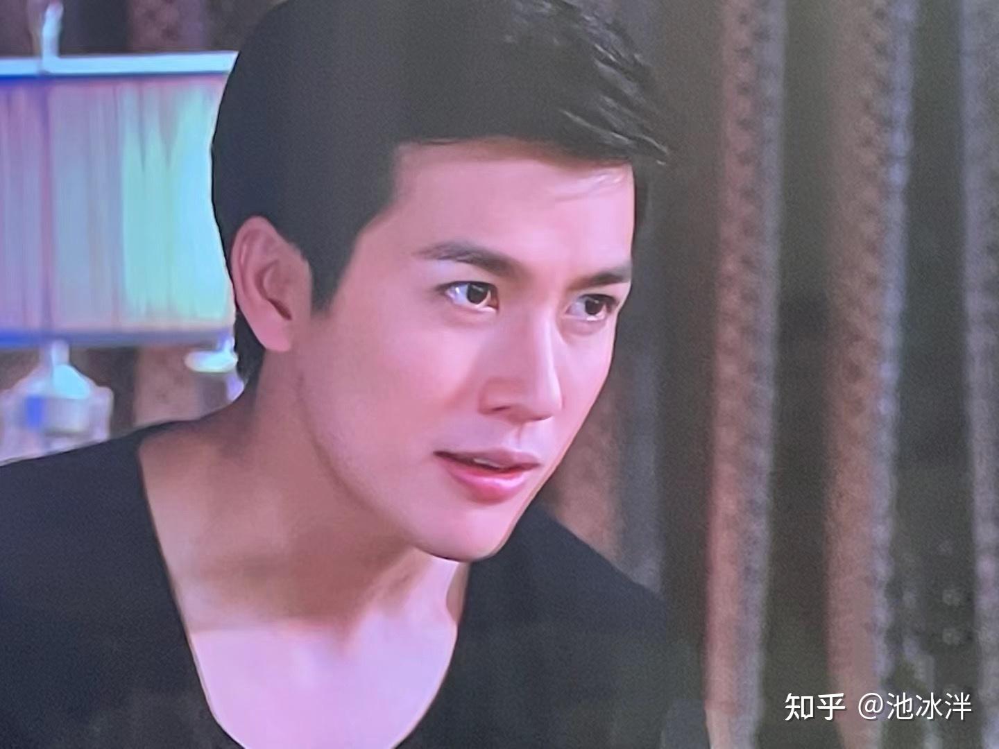 如何评价泰国男明星push的长相