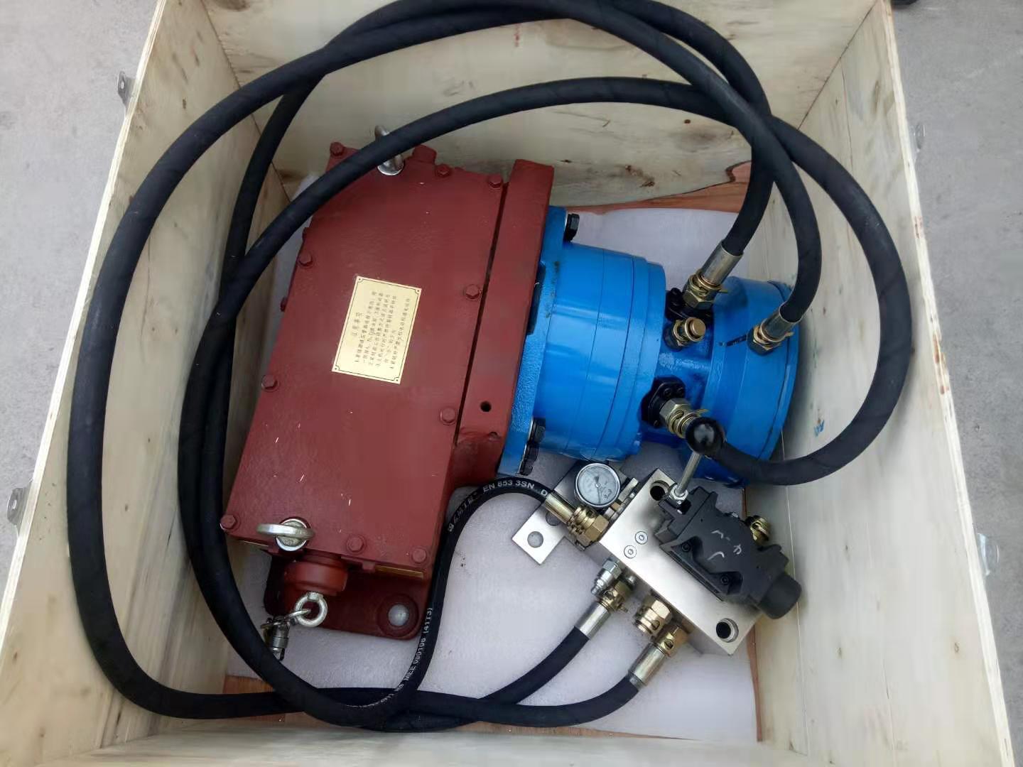 液压紧链器6jl由液压控制系统和马达紧链装置两部分组成