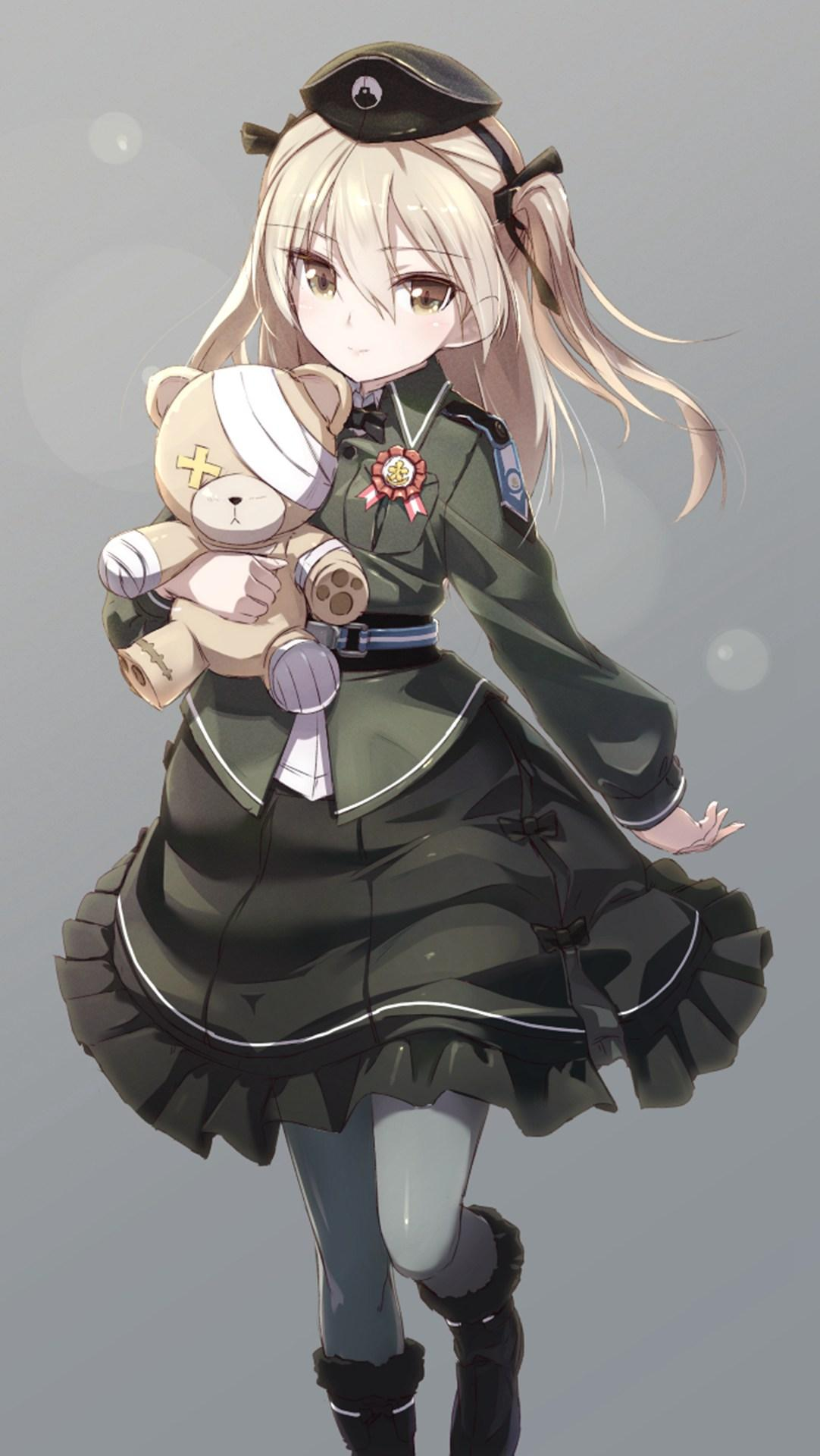 动画中有哪些抱着玩偶的少女?