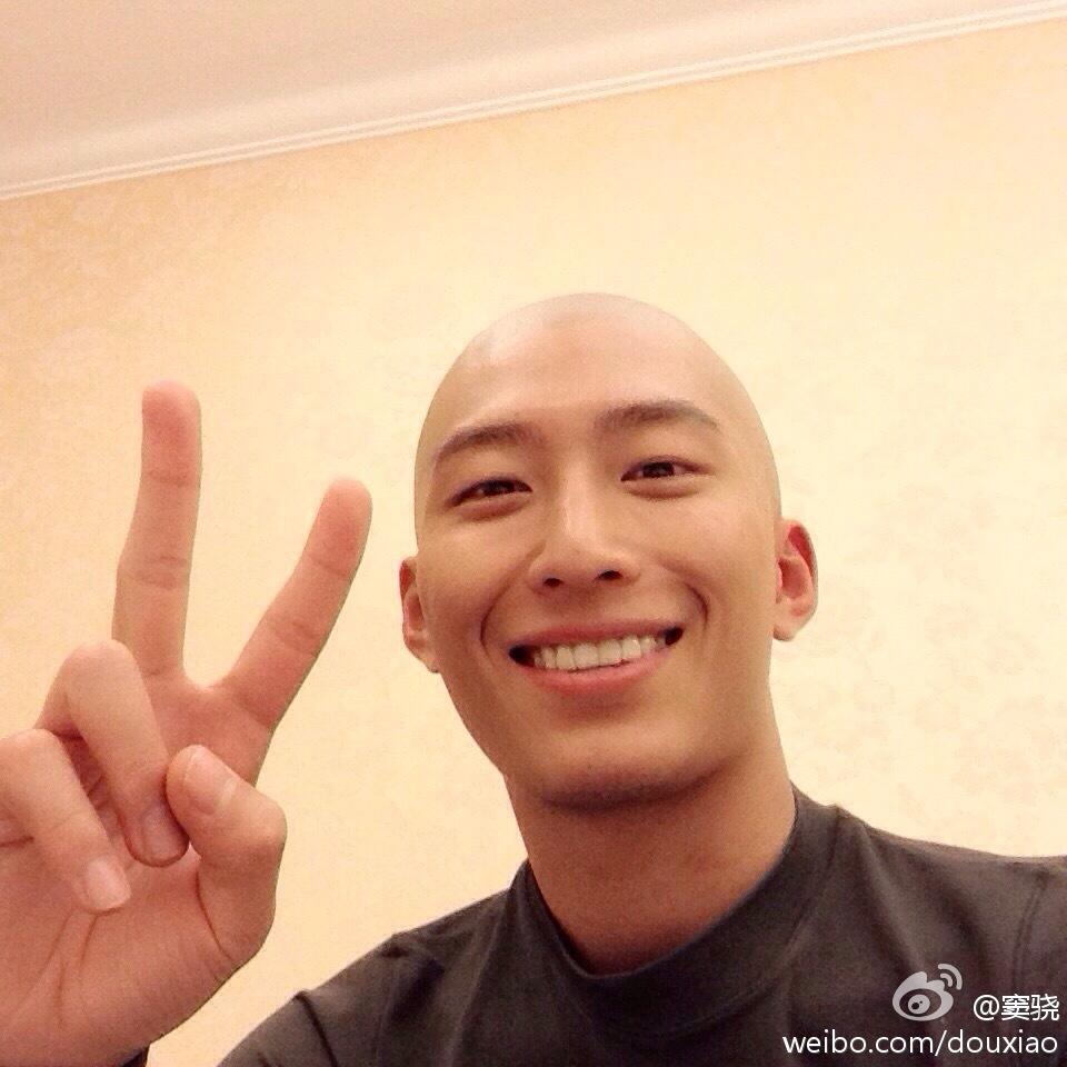 窦骁的美图或搞怪图有哪些?-窦骁帅照
