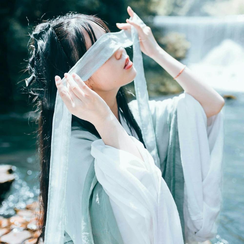 谁有那种用布蒙住眼的头像? - 知乎