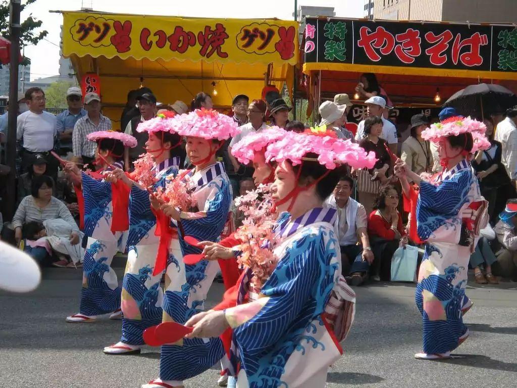 为什么日本把五一劳动节这个时间点设为黄金周