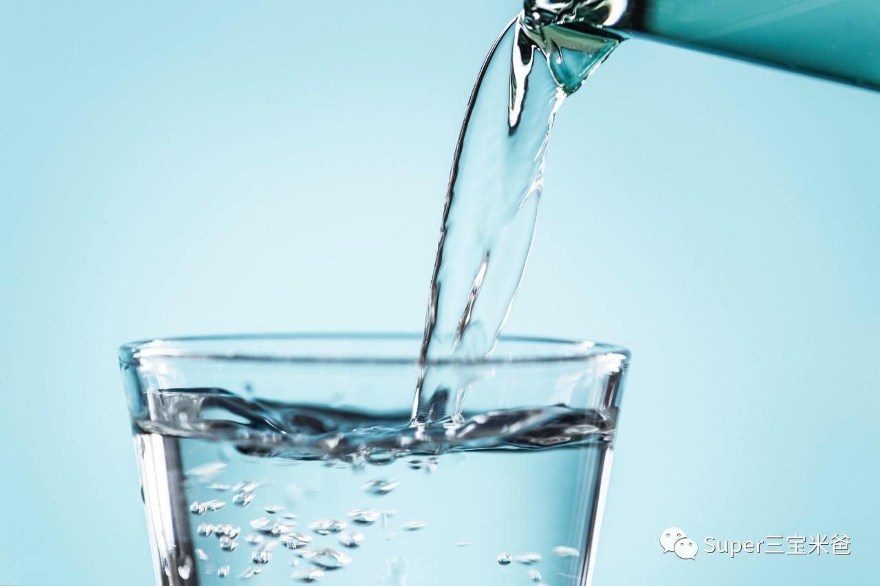 米爸讲科学 为什么水是透明的 大海却是蓝色的 雪是白色的 知乎