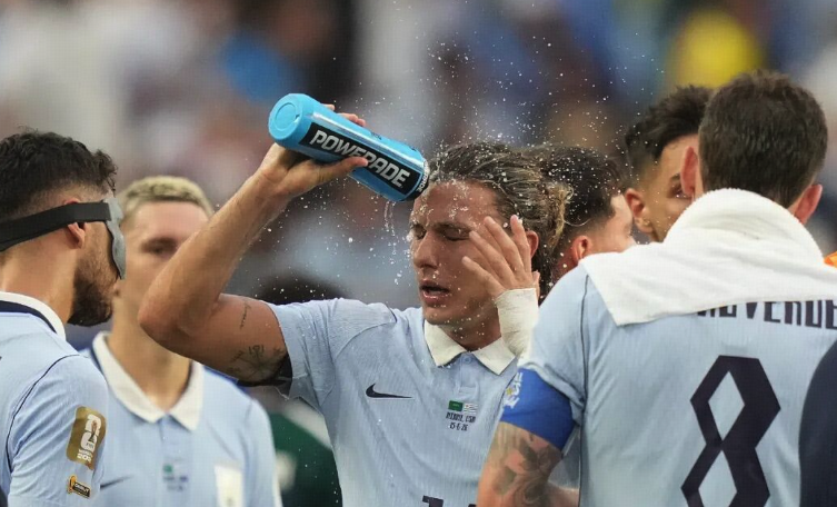 世界杯强制补水暂停，每场多出 6 分钟硬广时间，FIFA 称为球员健康，精密的商业算计会毁掉观赛体验吗？