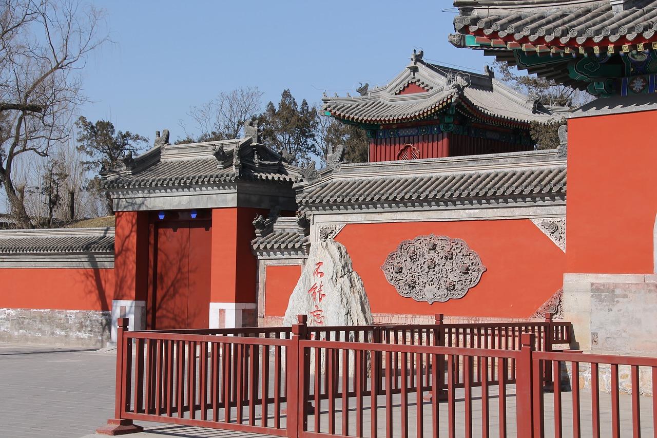 毁灭背后的历史反思