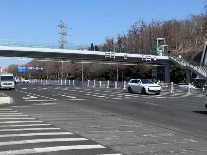 福州北路新增两处过街天桥 月底启用 - 知乎