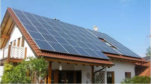 斜坡屋顶,能否做光伏发电?斜坡屋顶安装太阳能电站的优点