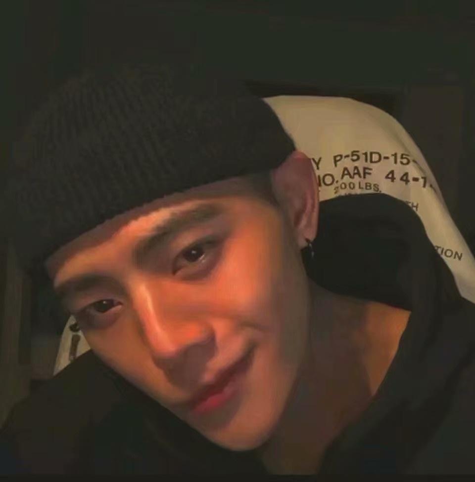 有哪些看起来比较成熟的男生头像? - 知乎