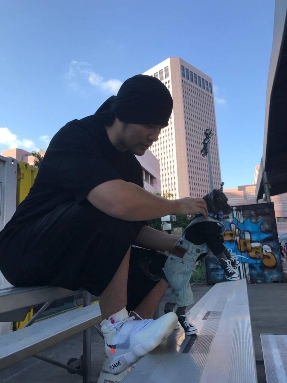 为什么周杰伦每次打球都喜欢包着头巾